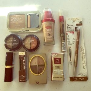 NWT-10 piece L’Oréal make up bundle. All new